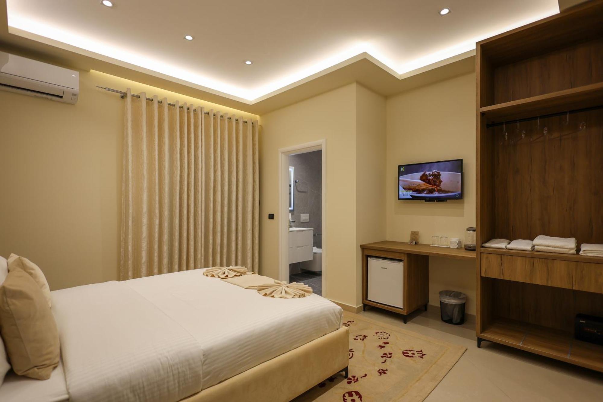 Hotel Mimani Berat Exterior photo
