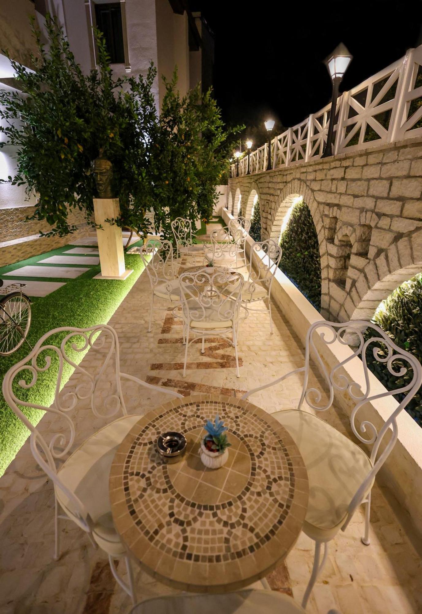 Hotel Mimani Berat Exterior photo